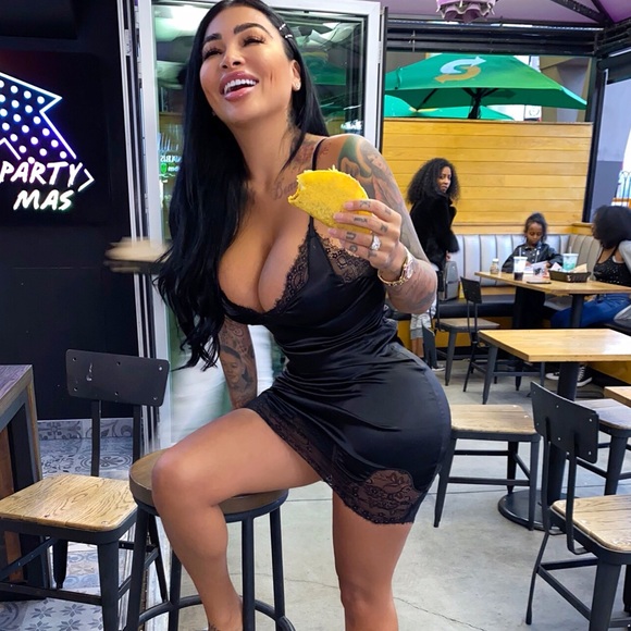 Black pretty dress - Picture 2 of 4